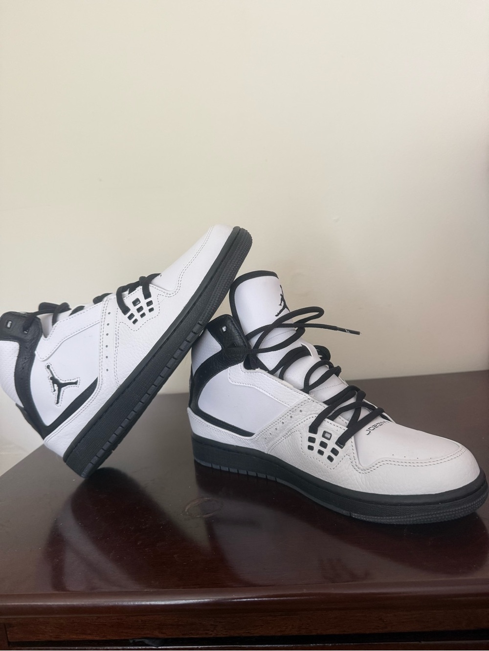 Nike Men's White and Black High-Top Sneakers